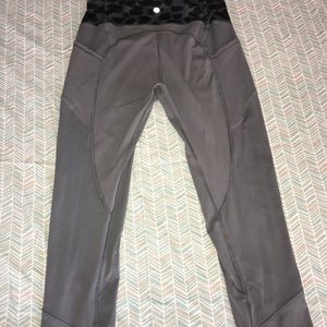 Grey crop Lululemon leggings